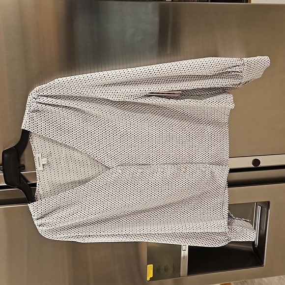 💕NORDSTROM💕 Geometric Print Button Down Blouse ~ White Tan Black Medium M NWT - Picture 3 of 11